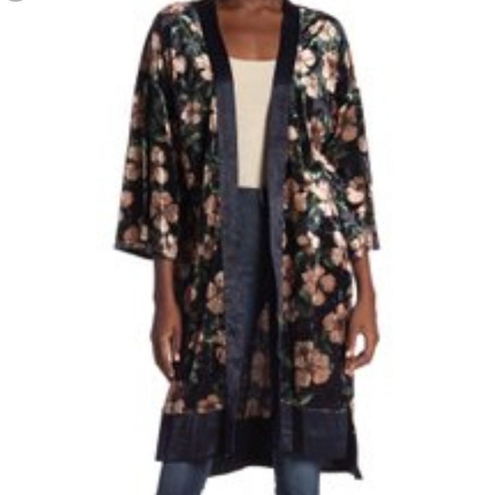 VELVET FLORAL KIMONO - Picture 3 of 3